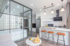 Sunny Vinhome D'Capital Apartment